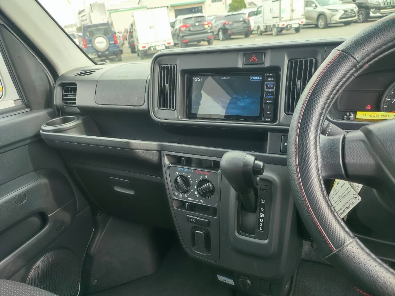 2020 Daihatsu Deck Van add image thumbnail